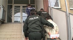 Tínedžeri vykradli vo Fiľakove za jednu noc 12 áut