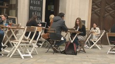 Slovensko prejde od pondelka do červenej fázy. Budú sa rušiť ďalšie obmedzenia