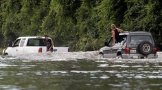 Záplavy v Louisiane majú už najmenej 13 mŕtvych