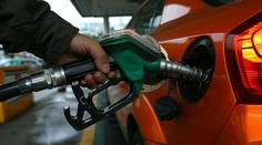 Ceny pohonných látok klesajú už tri týždne po sebe. Ďalší vývoj závisí od situácie na Blízkom východe