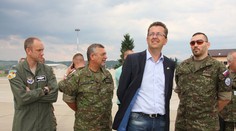 Za Glváča sa na obrane plytvalo peniazmi