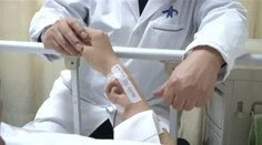 Muž prišiel o ucho. Vypestovali mu ho na úplne inej časti tela