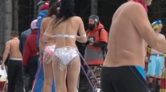 Šteklivý pohľad na svahu v Jasnej: Pekné baby na lyžiach a v bikinách