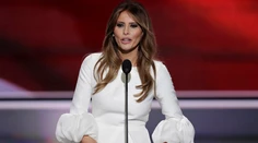 Trump má ďalší problém! Jeho Melania pracovala v USA spočiatku bez povolenia
