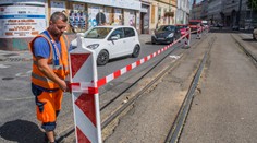 Hrozí Bratislave dopravný kolaps? Rozkopaná Špitálska môže úplne odstaviť električky