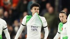 Trpaslík zaskočil obra: Liverpoolu zachránil bod Díaz, ktorý nastúpil napriek unesenému otcovi