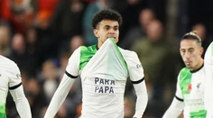 Otec hviezdy Liverpoolu je po trinástich dňoch voľný. Obhajoba únoscov poburuje