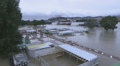 Bratislava s napätím sleduje Dunaj. Hlavným mestom sa preženie 30-ročná voda