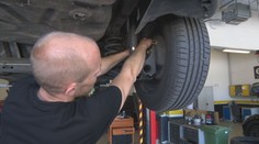 Koľko zarábajú Slováci? Na východe priemer najslabších zárobkov atakuje minimálnu mzdu