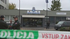 Na Policajnej akadémii bola razia, niektorých pedagógov pustili až po niekoľkých hodinách