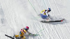 Boj o semifinále sa zmenil v súťaž "kto sa prvý dokotúľa do cieľa"