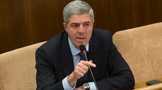 Bugár potvrdil, že novela ústavy je už u prezidenta a čaká sa na jeho podpis