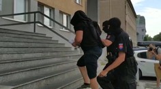 Polícia zadržala takáčovca Csabu Dömötöra. Je dôležitým svedkom vo viacerých NAKA prípadoch