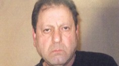 Nezvyčajný trest v USA: Muž musí nosiť ceduľu s nápisom „Som tyran"