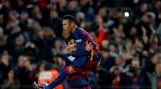 Barcelona otočila so Sevillou a potvrdila pozíciu lídra La Ligy
