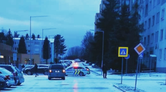 Vážna nehoda v Žiari nad Hronom. Auto na priechode pre chodcov zrazilo dve školáčky