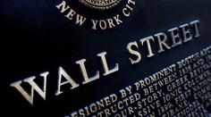 Chaos v Bielom dome mal silný vplyv na newyorskú burzu