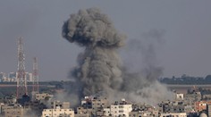 Izrael v reakcii na raketové útoky zaútočil na ciele hnutia Hamas