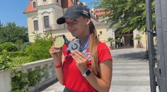 Slovensko má majsterku sveta vo footgolfe. Pozrite si príbeh mladej športovkyne Lucie