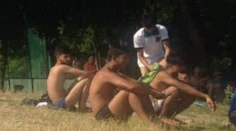 Fotku o "migrantoch" na Draždiaku zdieľali stovky ľudí. Polícia už koná