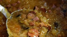 Tento rok budú drahšie aj dobroty na vianočnom stole. Priplatíme si za kapustnicu či zemiakový šalát