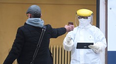 Denné čísla oproti minulému týždňu klesli. Pribudlo 84 obetí a 1795 nových infikovaných