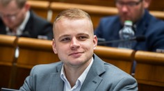 Krajne pravicová Alternatíva pre Nemecko nemá záujem o Mazureka. Do frakcie by zobrali iba Uhríka