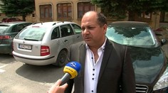 Jedno auto im nestačí. Starosta Jarovníc kúpil ďalšie pre úradníkov