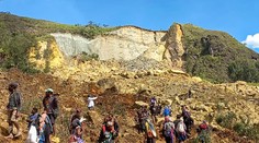 OBRAZOM: Pochovaní zaživa. Zosuv pôdy na Papue-Novej Guinei si vyžiadal najmenej 2000 obetí