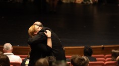 Dojímavá rozlúčka s Danom Heribanom. Manželka Kamila prijímala kondolencie od hereckých kolegov