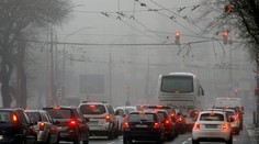 V smere do Bratislavy a aj v meste sa tvoria kolóny. Zdržania hlásia na viacerých úsekoch