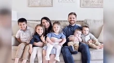 Pár si adoptoval štyri deti. O pár týždňov zistili, že čakajú štvorčatá