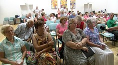 Chrápajúcu starenku brutálne zmlátila spolubývajúca