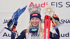 Najkrajšia trofej, akú som kedy dostala. Shiffrinová si Jasnú nevie vynachváliť