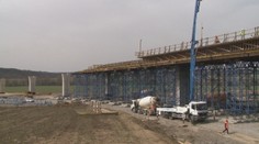 Diaľnica z Košíc do Bratislavy bude skôr, než sme dúfali. Za jazdu si vodiči priplatia