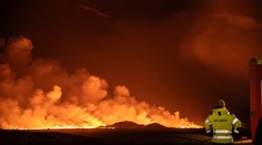 V islandskom Grindavíku sa otvorili sopečné trhliny, vypukla erupcia. Mesto nariadilo evakuáciu