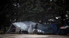 V Grécku uzatvorili dva tábory migrantov, došlo tam k nákaze koronavírusom