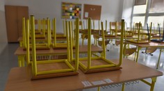 Situácia sa zhoršuje, v Bratislave zatvárajú ďalšie školy