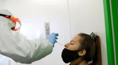 Rizikový index v Česku zostal tretí deň po sebe na doterajšom maxime
