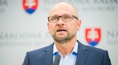 R. Sulík v Na telo: Čakajú nás dlhé a bolestivé mesiace. Ekonomika môže padnúť o 5 až 10 percent