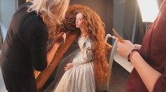 Fotograf zo Slovenska ohúril na svetovej súťaži. Z vlasov modeliek urobil hudobné nástroje