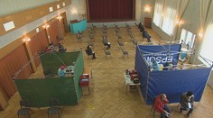 V malej dedinke zmenili tanečný parket na očkovacie centrum