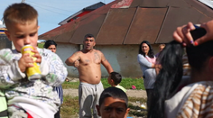 V osadách húfne volili Matoviča a už sa tešia na 500 eur. Keď sľúbil, musí teraz dať, tvrdia