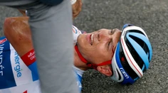 Terpstra sa dokaličil počas tréningu. Pre mnohopočetné poranenia nestihne Tour de France