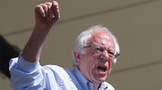 Clintonovú porazil Sanders, Trump už nemá súpera