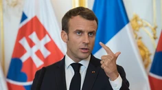 Macron: Európa čelí dvom hrozbám, ktorými sú rozdelenie a únava