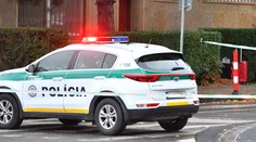V Lietavskej Lúčke našli v dome muža (†51), podozrivú osobu zadržala polícia na mieste