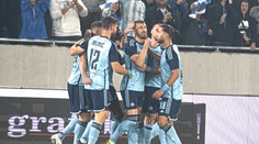 GALÉRIA: Z pokojného zápasu bola opäť dráma. Slovan sa v závere strachoval o výsledok, ale po remíze postupuje ďalej