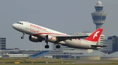 Lietadlo Air Arabia núdzovo pristálo. Kvôli bombe