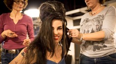 Dokonalá, ale naozaj dokonalá premena Zuzany Fialovej na Amy Winehouse!